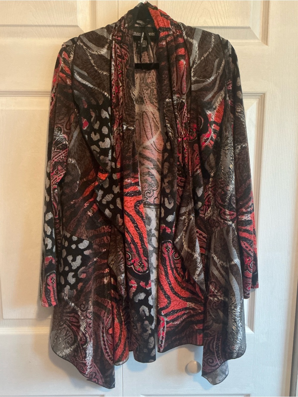 Frank Lyman Abstract Design Canadian Made Waterfall Cardigan – Size 12 - Picture 3 of 9